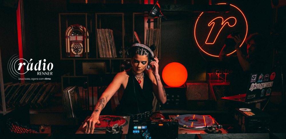 Luísa Viscardi na Rádio Renner por deepbeep