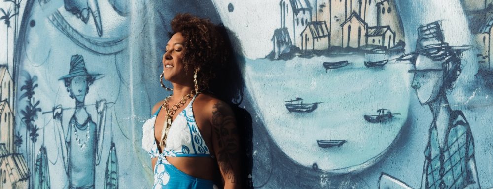 Isa Silva em entrevista ao deepbeep sobre moda, música, individualidade e as histórias que uma roupa pode carregar.