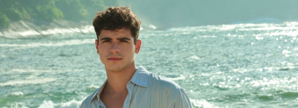 João Victor Gonçalves em entrevista e playlist para o deepbeep sobre reconhecimento, convivência, música, primeiras impressões e os efeitos que permanecem depois dos encontros.